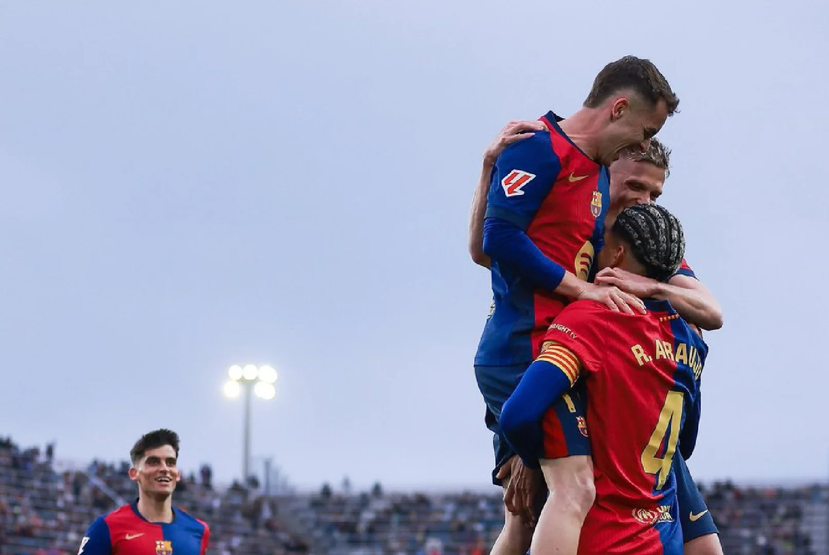برشلونة ينتقم من سوسيداد برباعية ويعود لصدارة الليغا من جديد